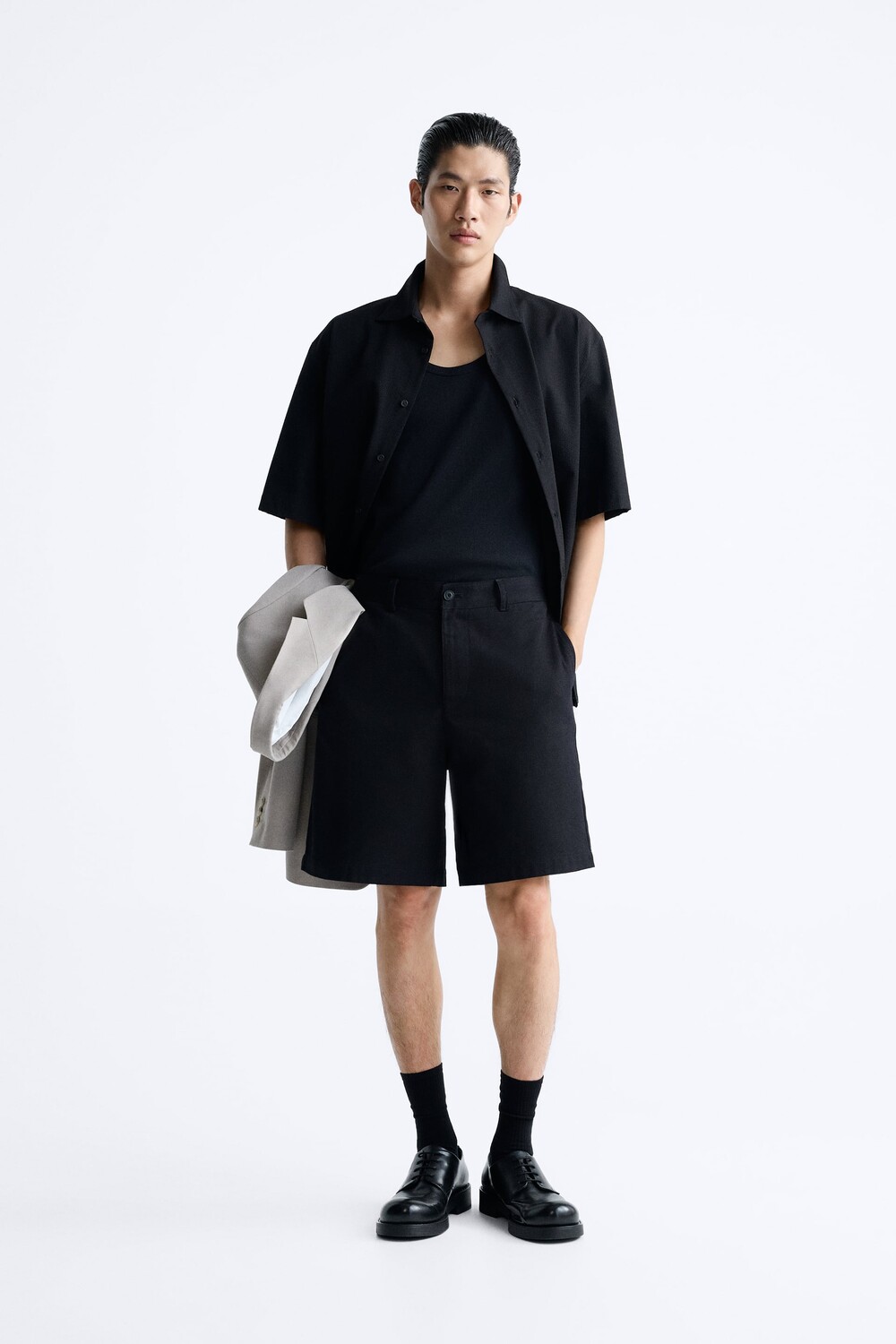 

Рубашка из ткани из сирсакер Zara, черный