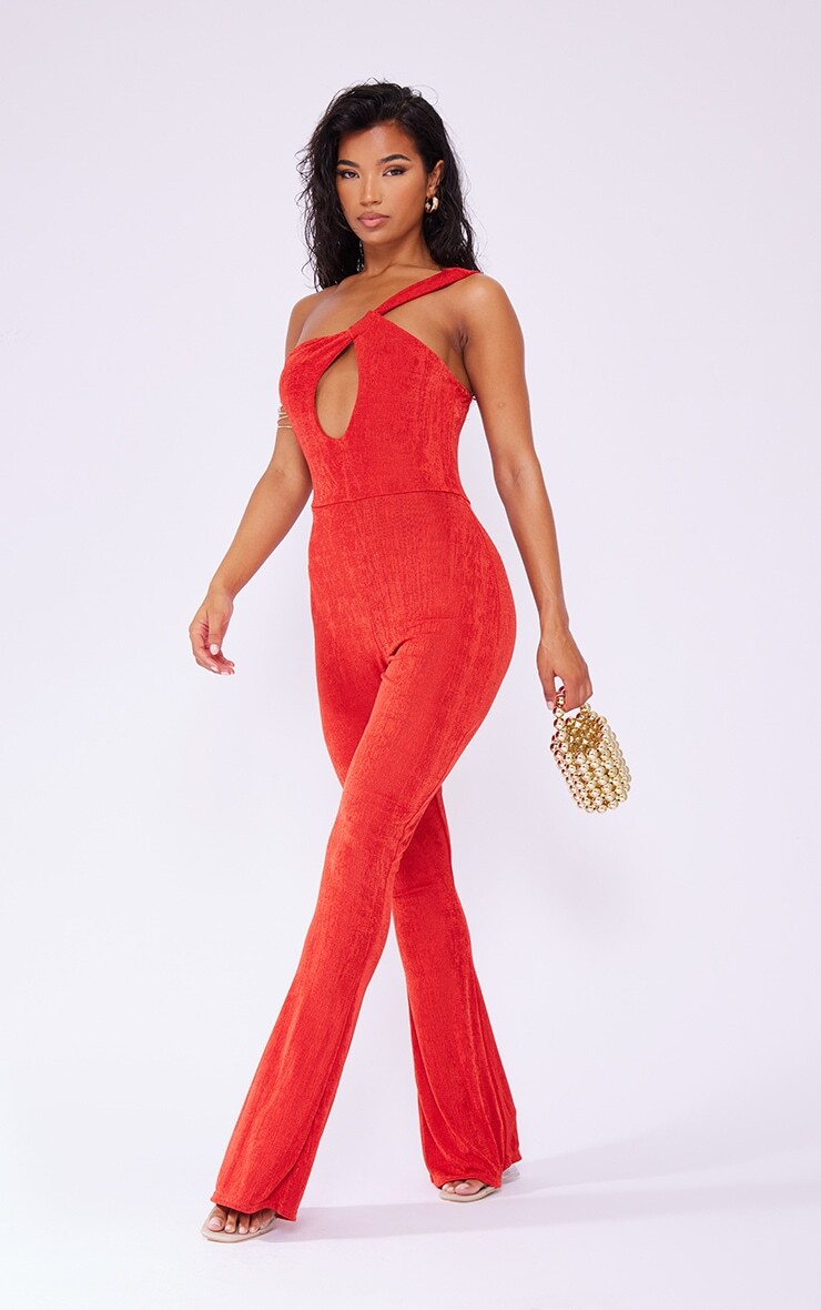 

PrettyLittleThing Красный облегающий комбинезон из ацетата с бретелями