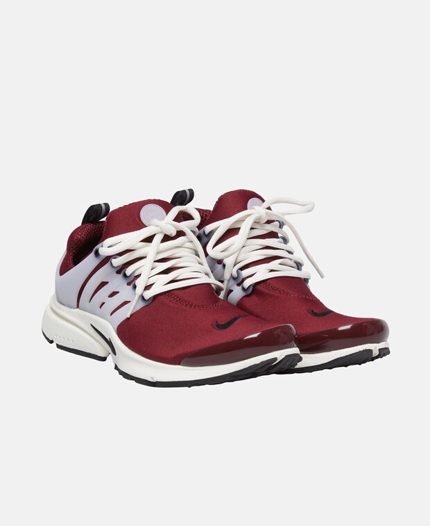 

Кроссовки Nike, темно-красный