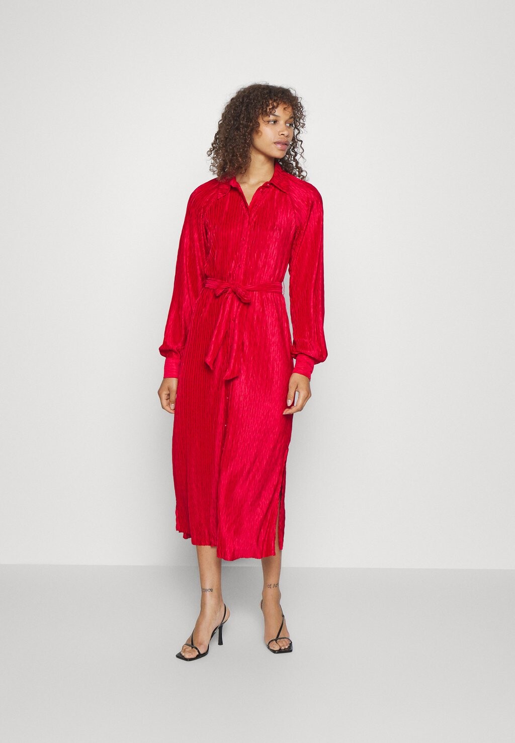 

Платье Camisero YAS ПЛАТЬЕ ЯСОМИРА, самба