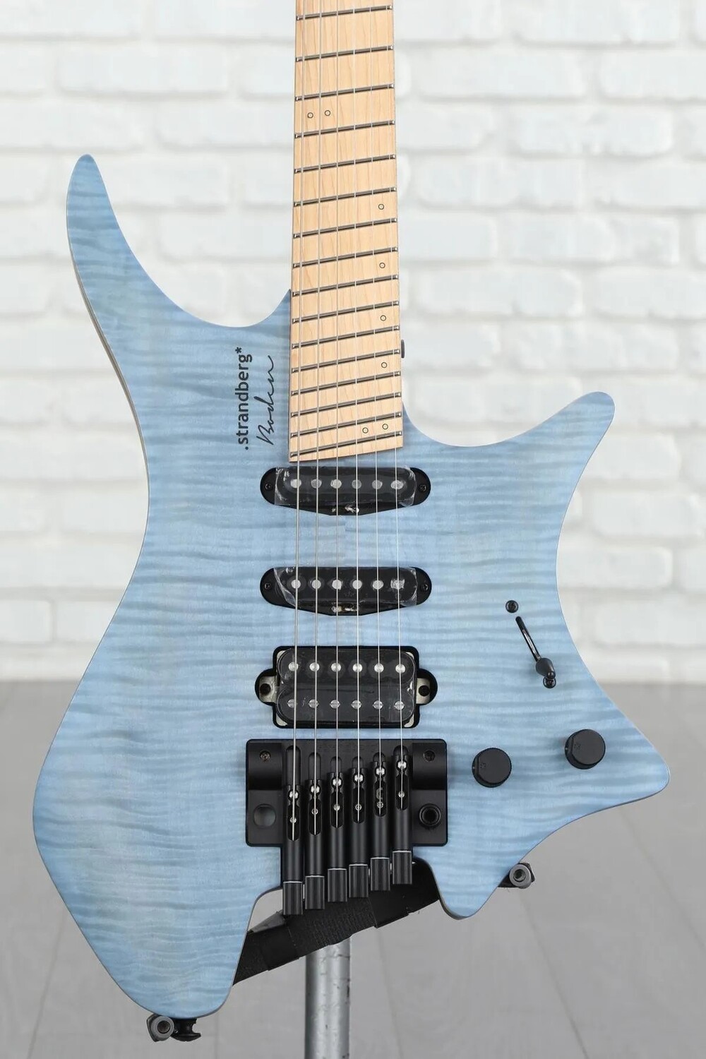 

Электрогитара Strandberg Boden Standard NX 6 Tremolo - Trans Blue