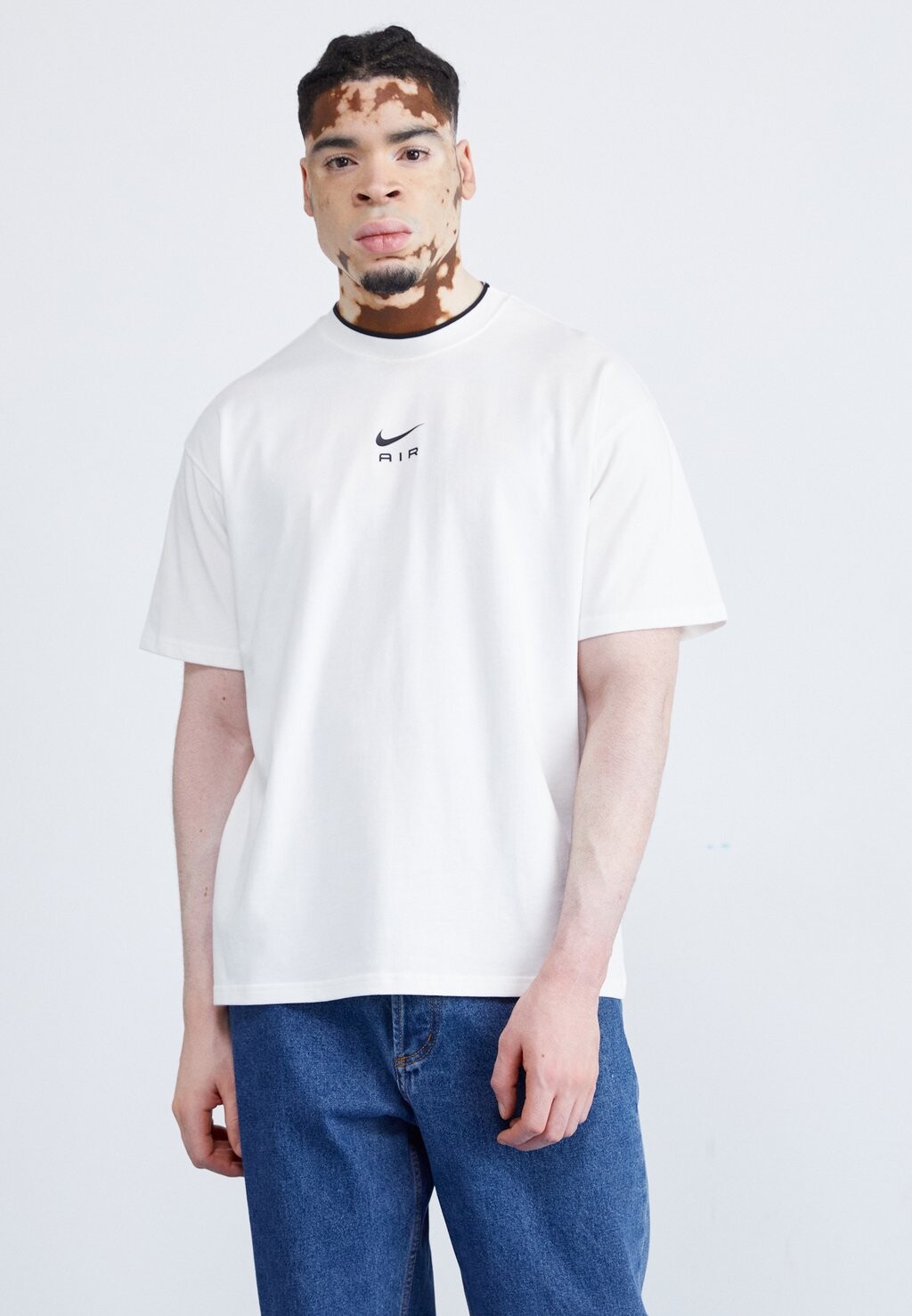 

Базовая футболка AIR FIT TEE Nike Sportswear, цвет white