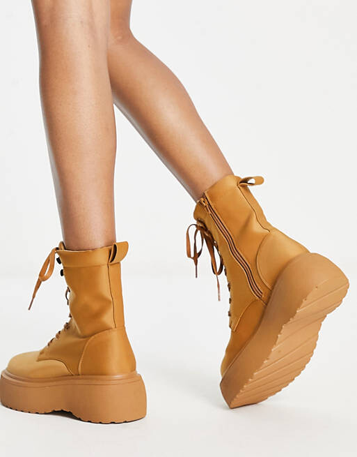 

Светло-коричневые ботинки на шнуровке ASOS DESIGN Astrid