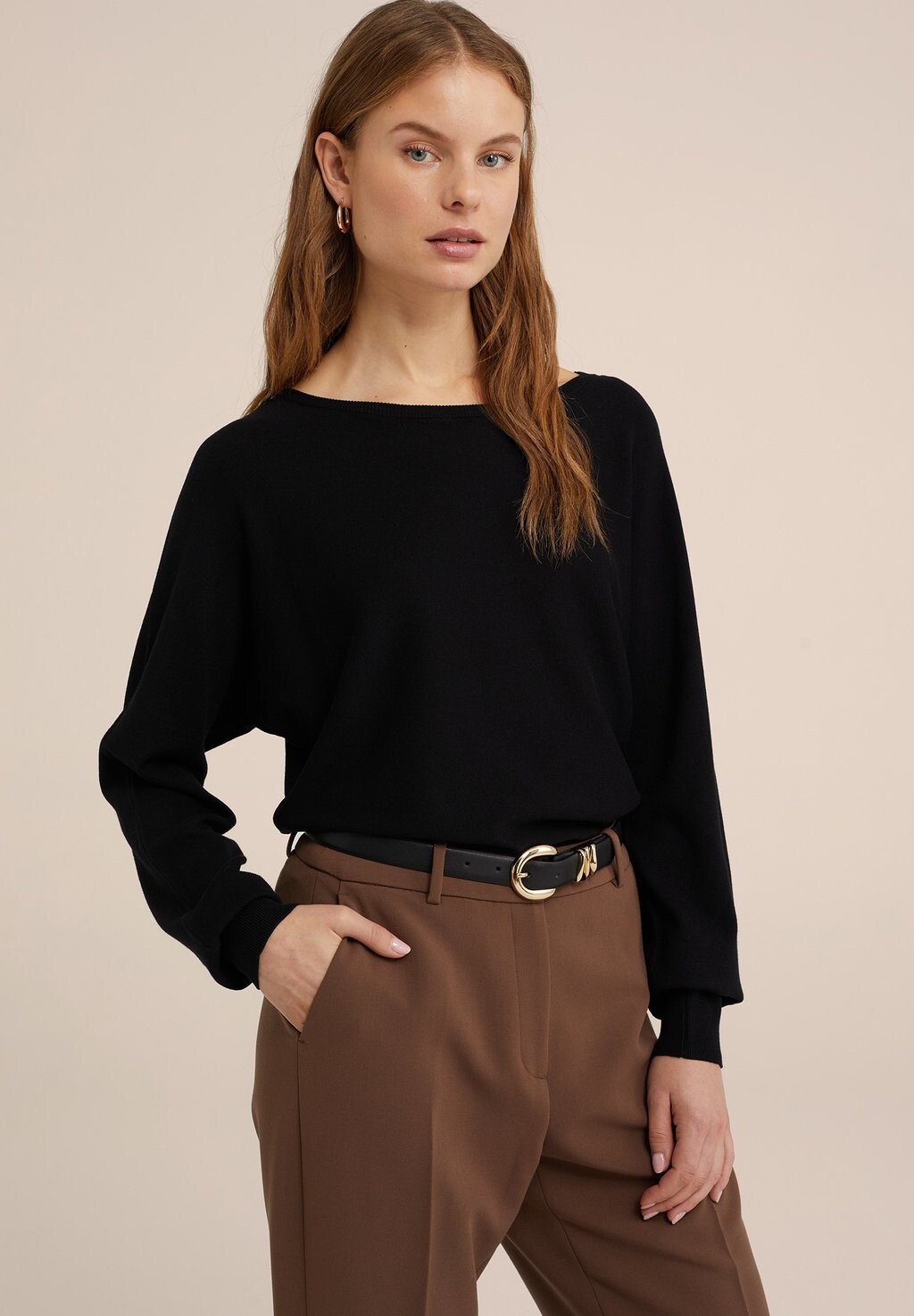 

Свитер WE Fashion, черный