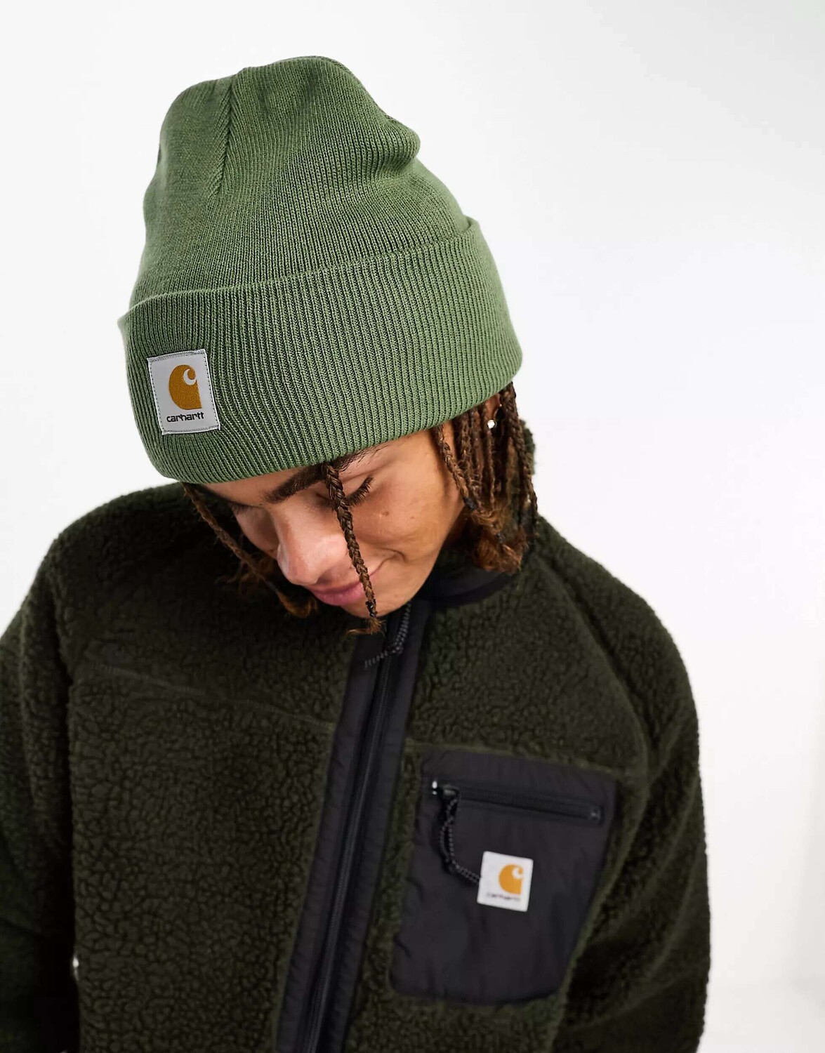 

Зеленая шапка-бини Carhartt WIP