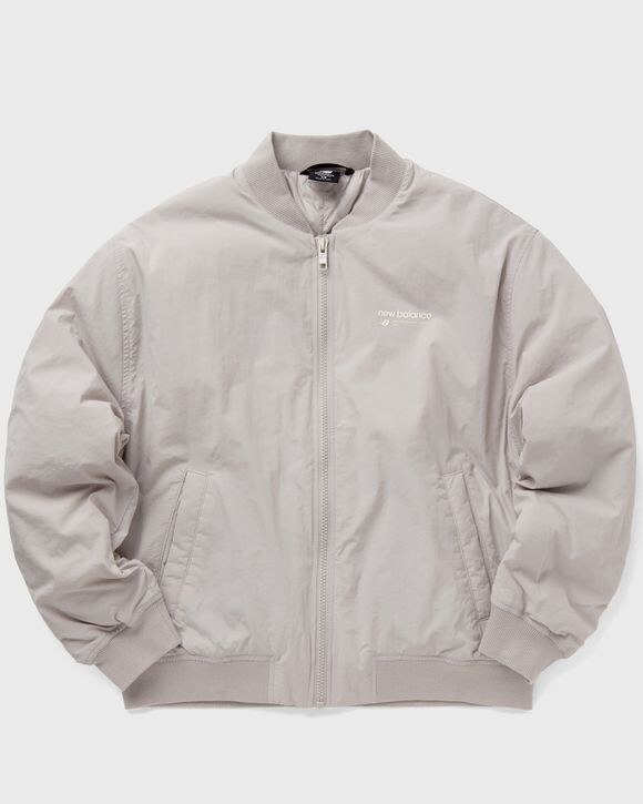 

Куртка New Balance Linear Heritage Woven Bomber Jacket, цвет moonrock (mnk)