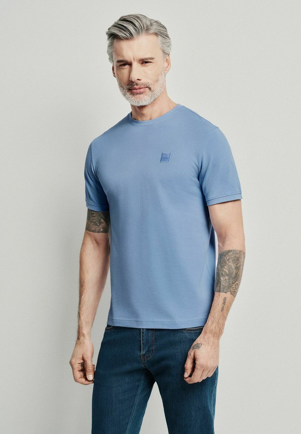 Базовая футболка OCHNIK, синий