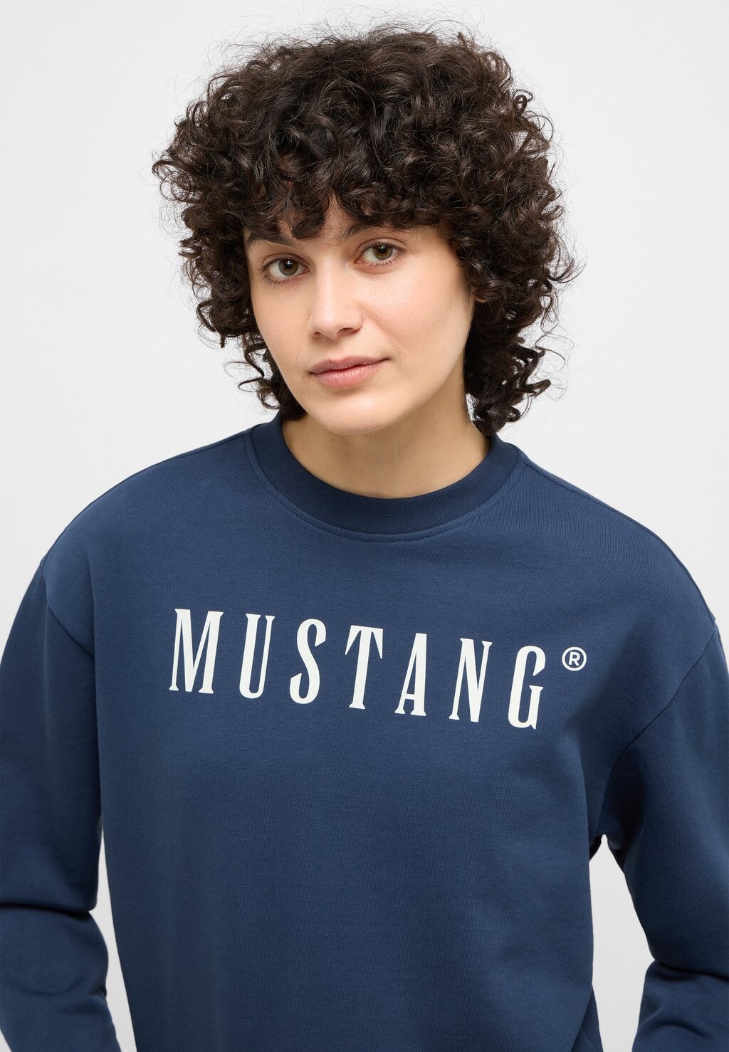 

Толстовка Mustang, темно-синий