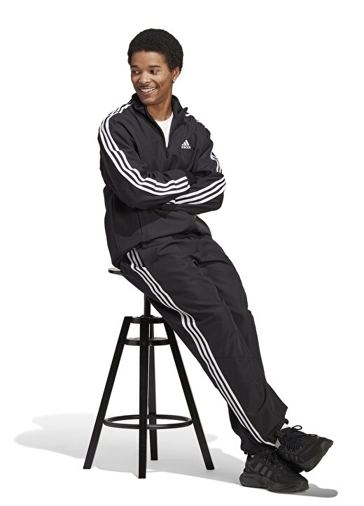 

Черный мужской длинный спортивный костюм с воротником Adidas