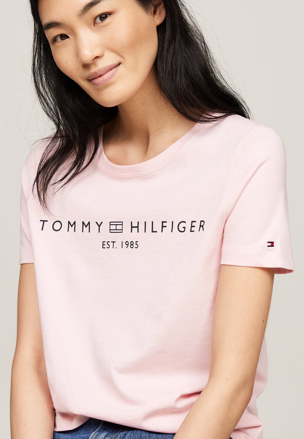 

Футболка с набивным рисунком REG CORP LOGO C-NK SS Tommy Hilfiger, розовый