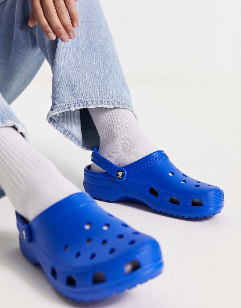 

Классические синие сабо Crocs