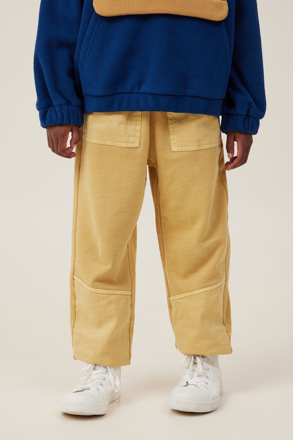 

Контрастные спортивные штаны из флиса Cotton On
