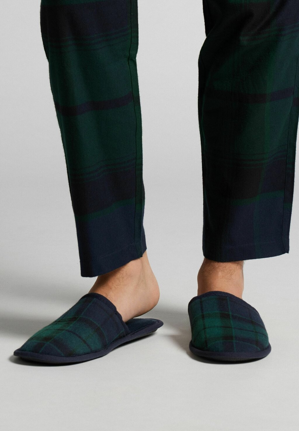 

Тапочки Intimissimi, цвет blau tartan verde