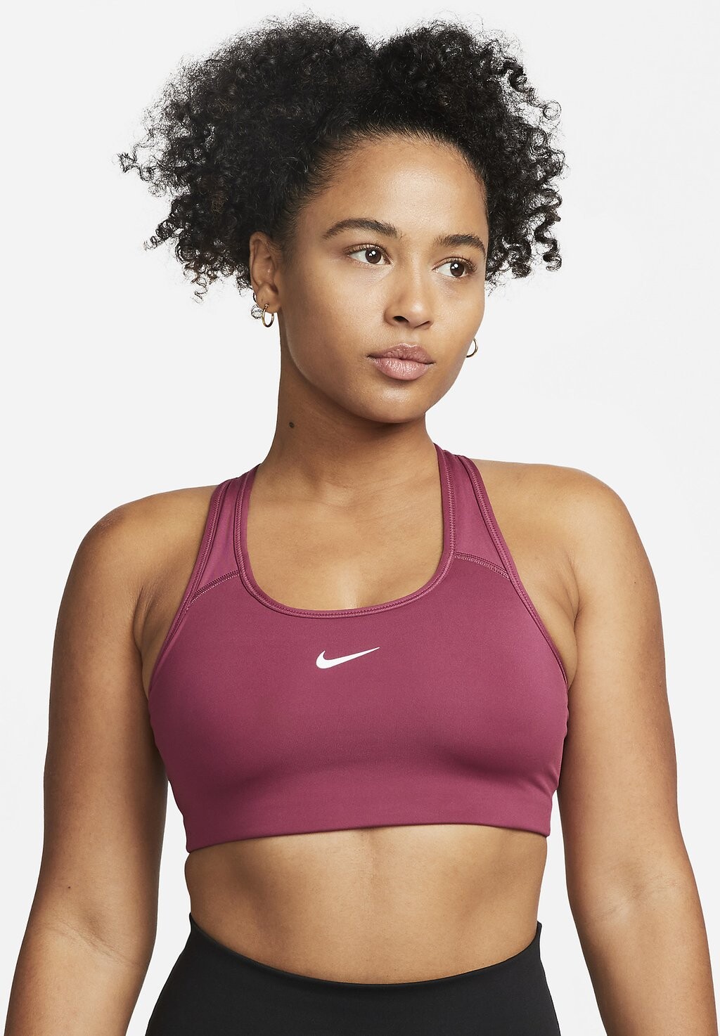 

Спортивный бюстгальтер со средней поддержкой Nike