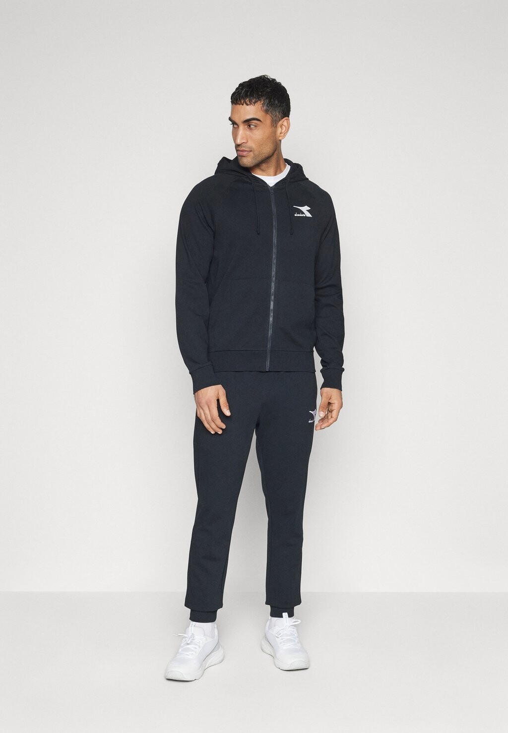 

Спортивный костюм TRACKSUIT CORE Diadora, цвет black