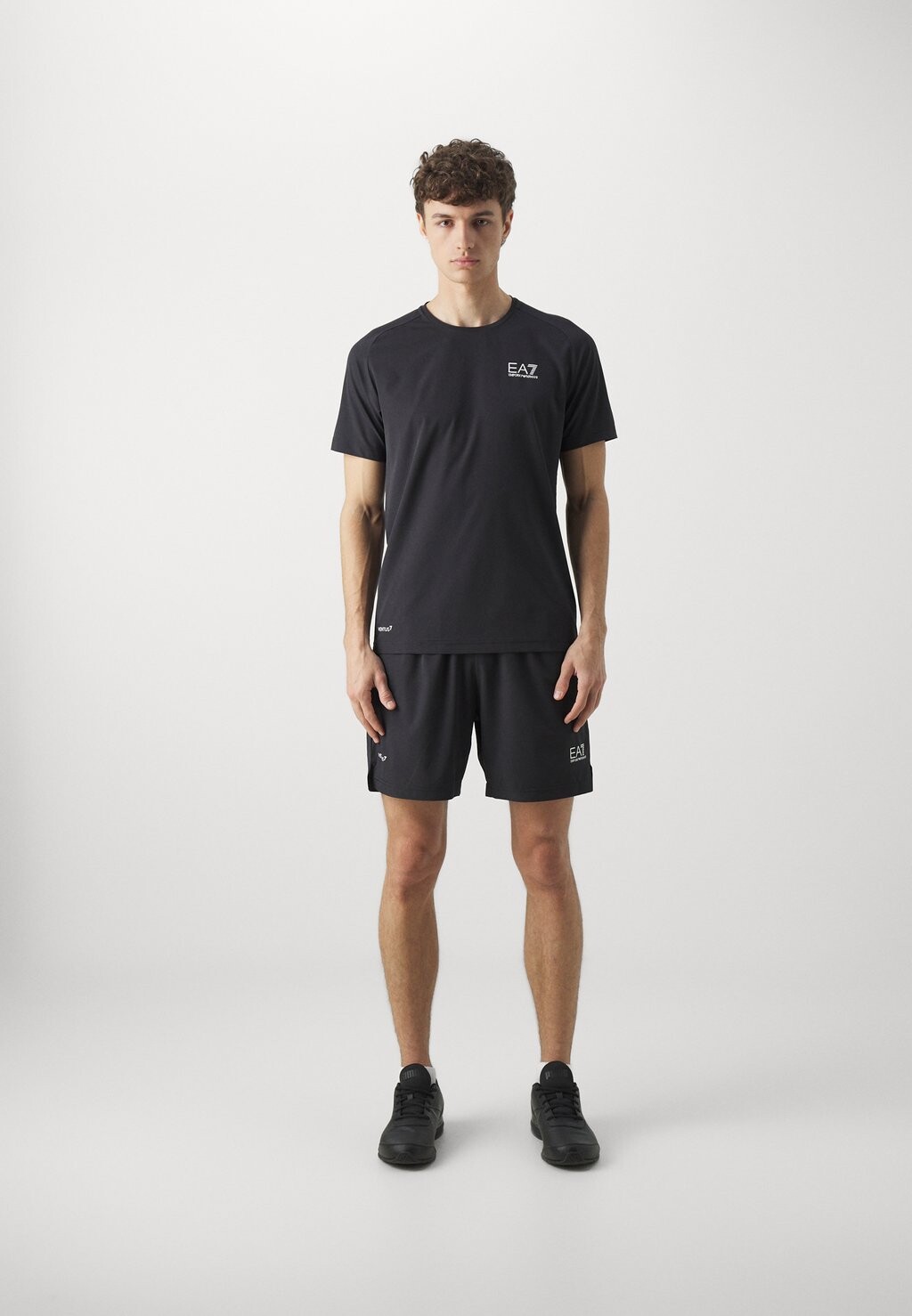 

Футболка с принтом Ventus Set EA7 Emporio Armani, черный