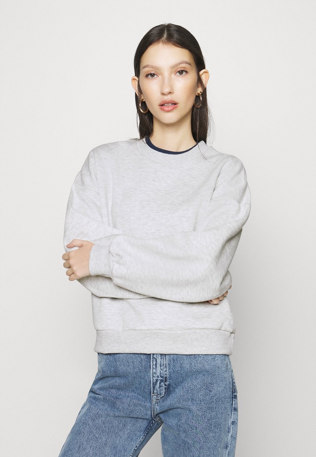 

Толстовка с капюшоном Gina Tricot, серый