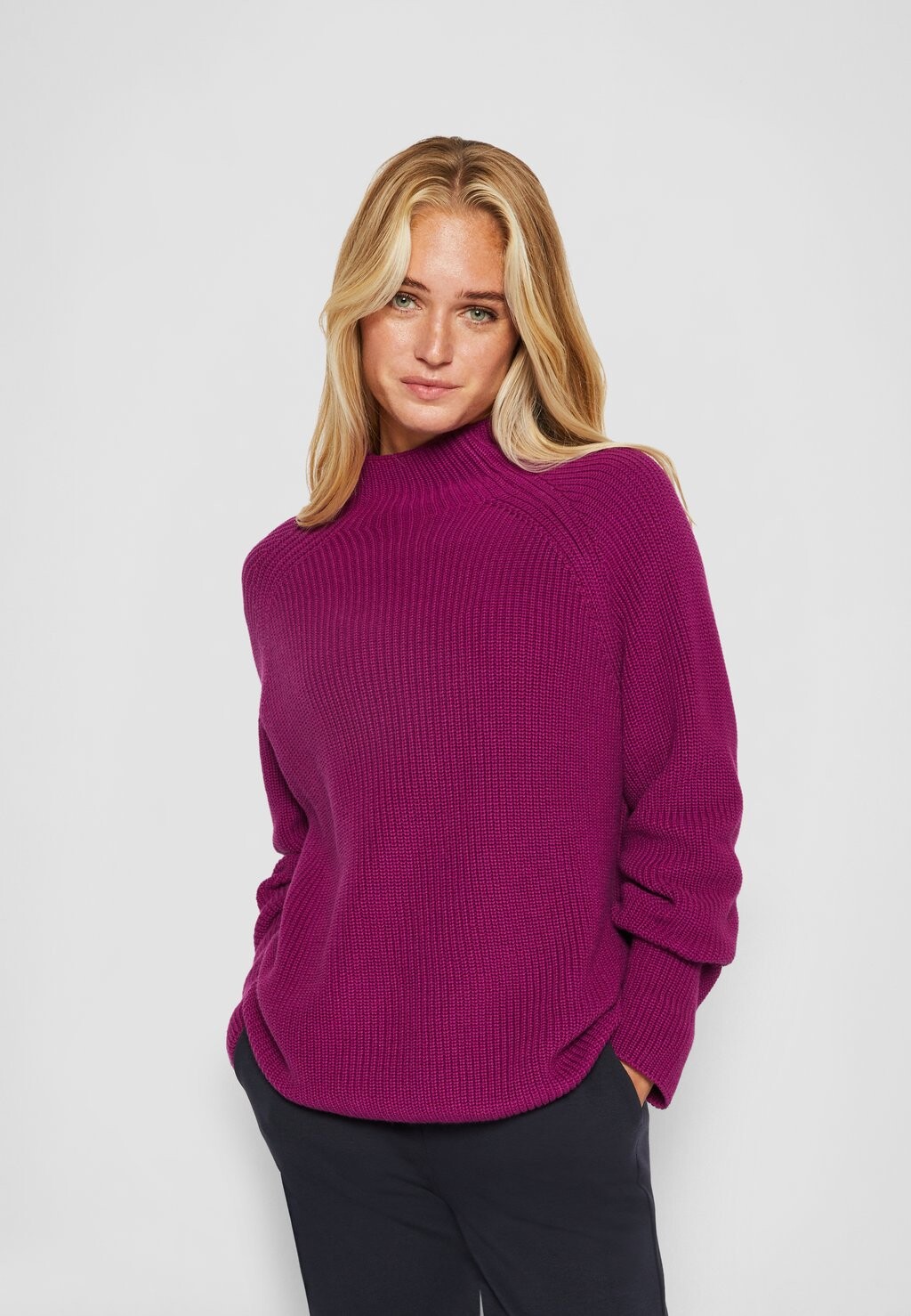 

Свитшот Marc O'Polo ВОРОТНИК-СТОЙКА С ДЛИННЫМ РУКАВОМ, цвет juicy berry