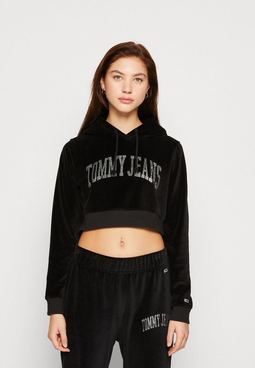 

Толстовка Tommy Jeans, черный