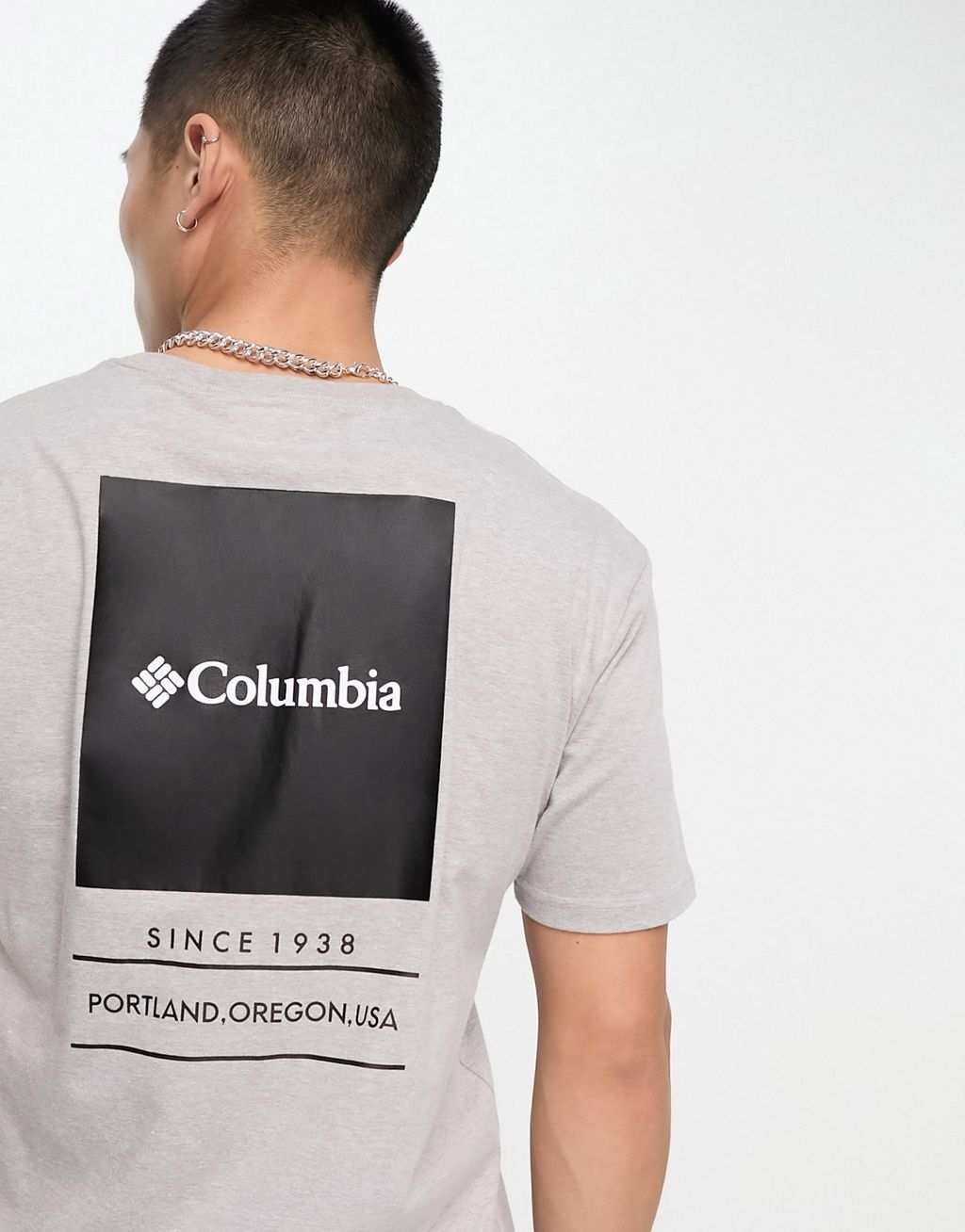 

Серая футболка Columbia Barton Springs эксклюзивно на ASOS, Серый