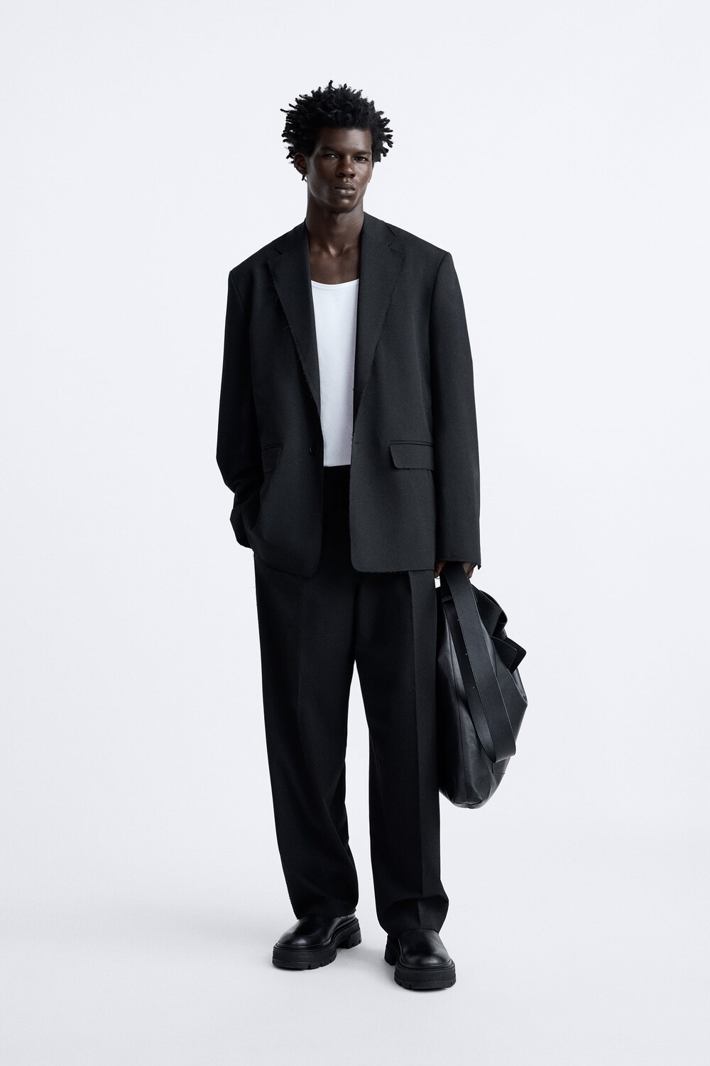 

Куртка с нерегулярной отделкой Zara, черный