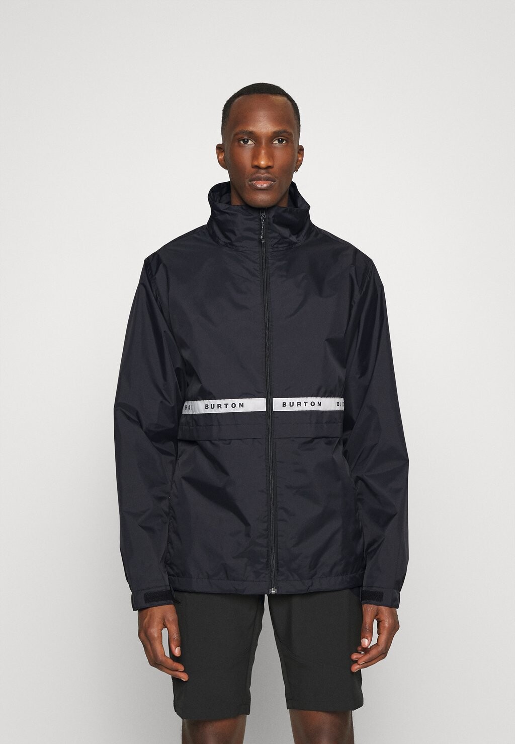 

Куртка зимняя Burton