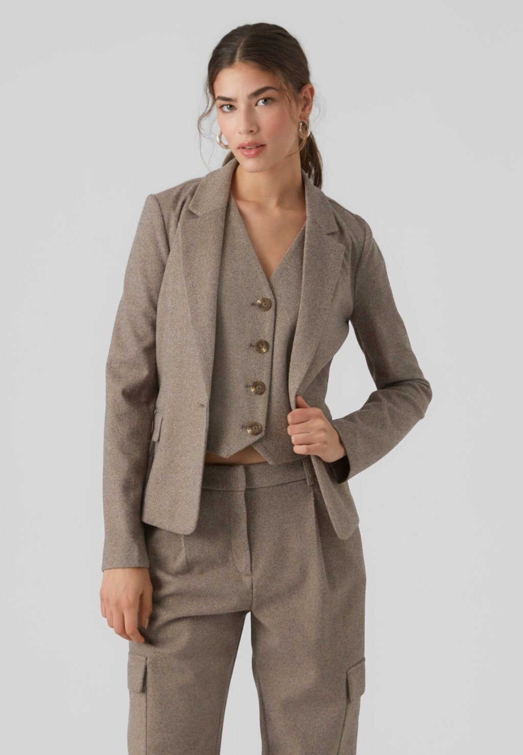 

Блейзер Vero Moda VMPIA FITTED HERRINGBONE, цвет light grey melange