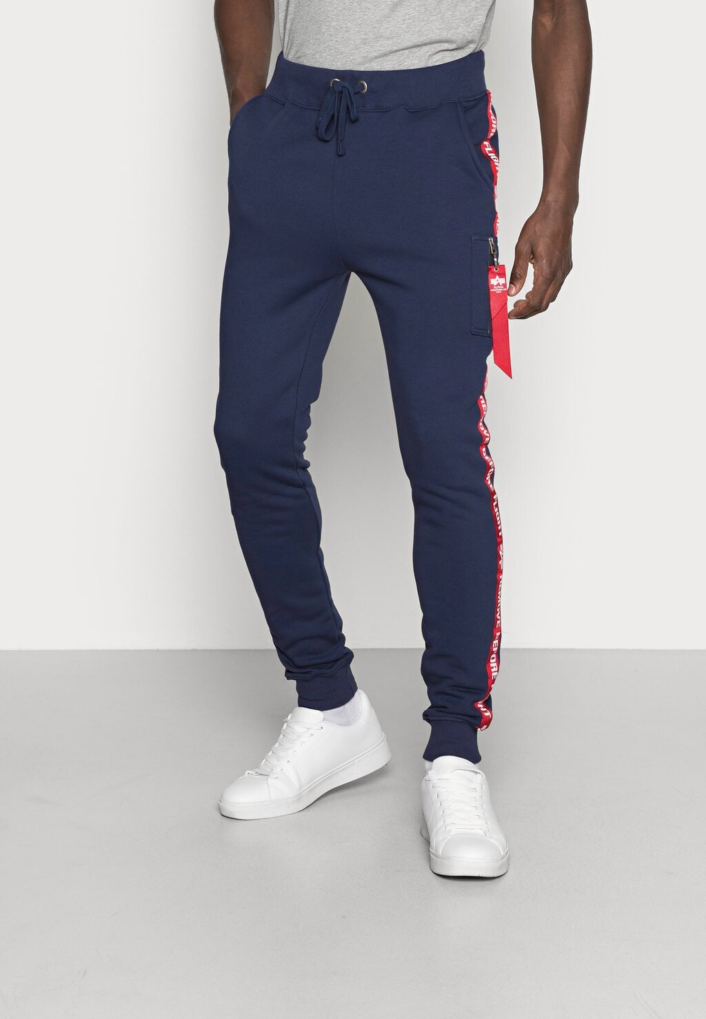 

Спортивные брюки Jogger Tape Alpha Industries, цвет new navy