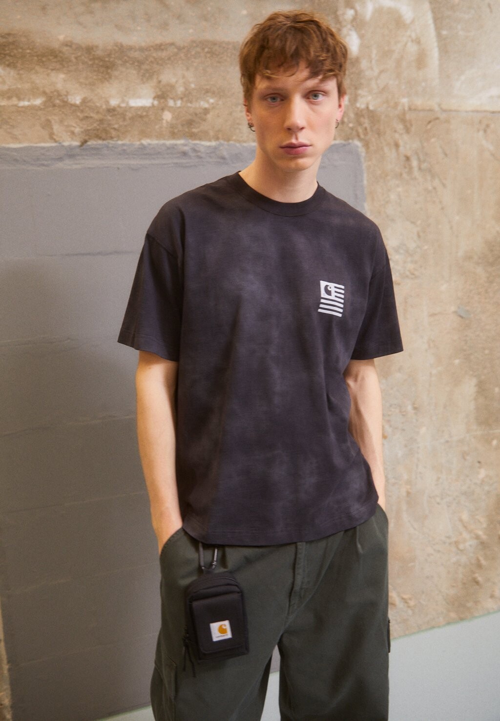 

Футболка с принтом Carhartt WIP, черный