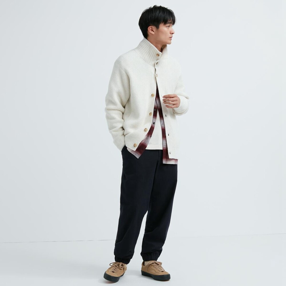 

Брюки Uniqlo фланелевые эластичные повседневные, черный