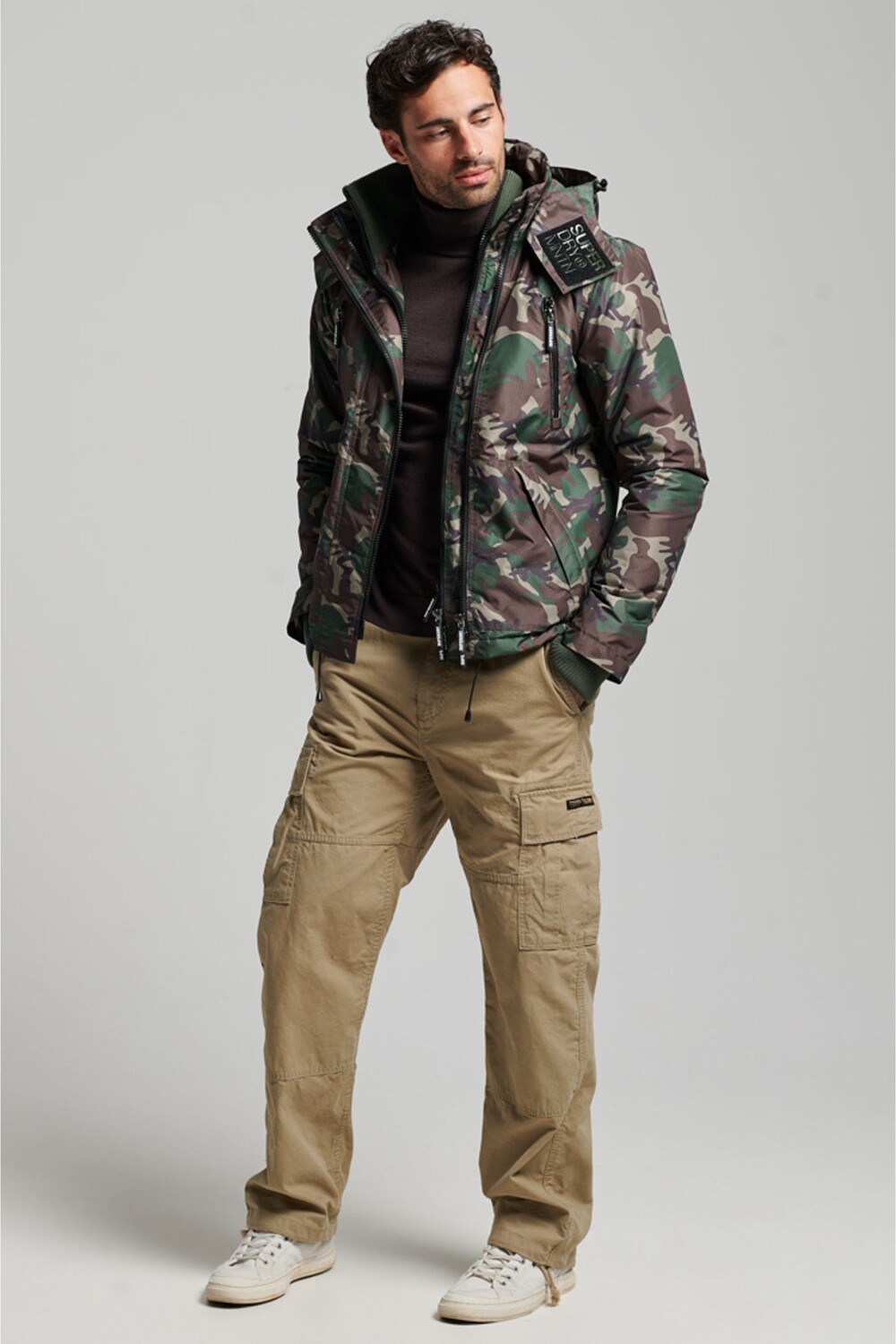 

Куртка-ветровка Mountain SD Superdry, зеленый