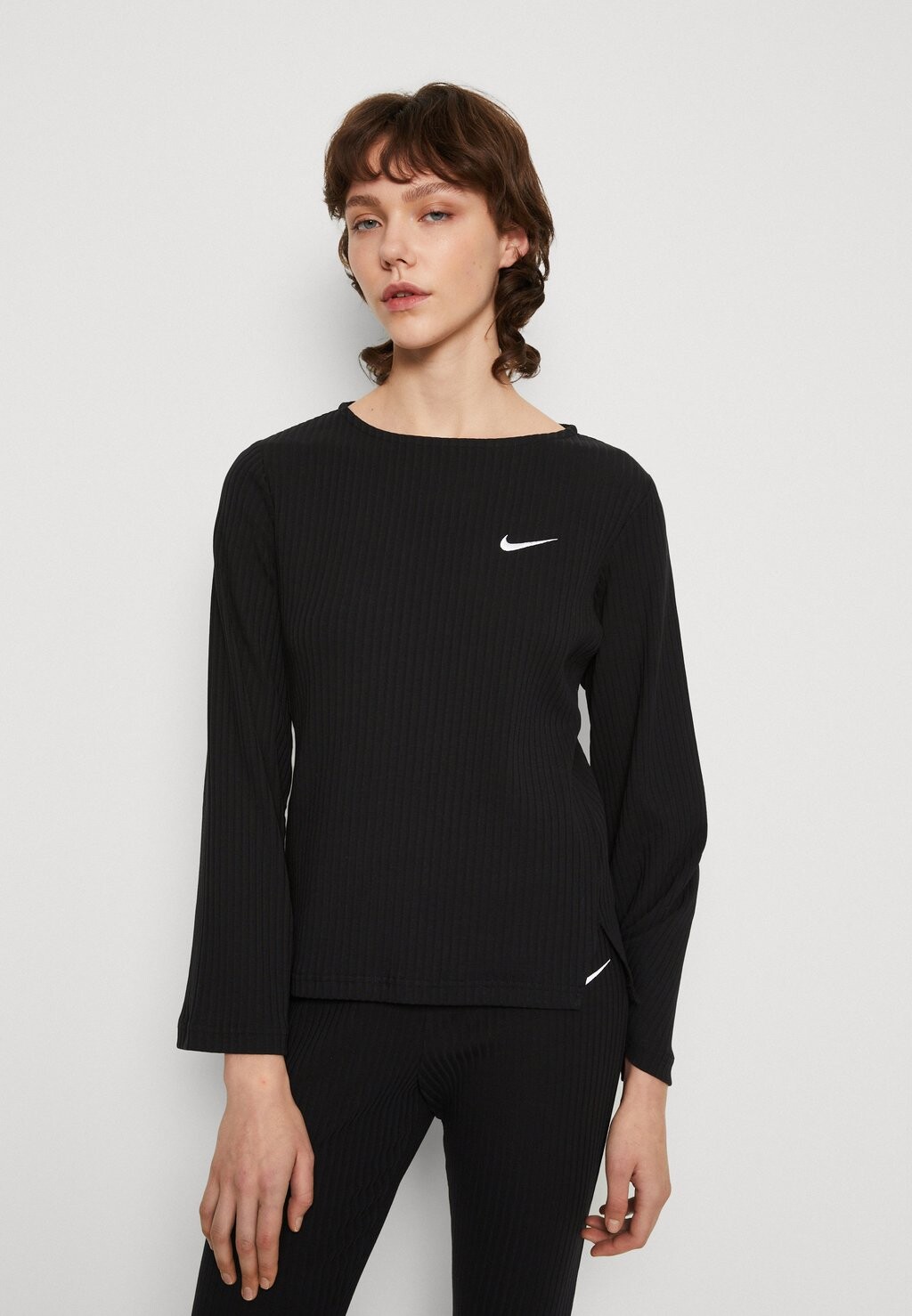 

Топ с длинными рукавами Nike, черно-белый