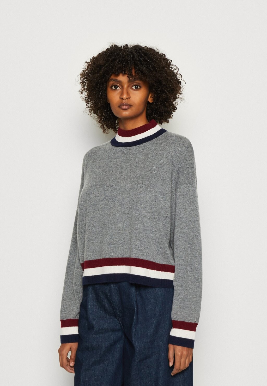 

Джемпер Tommy Hilfiger, Серый