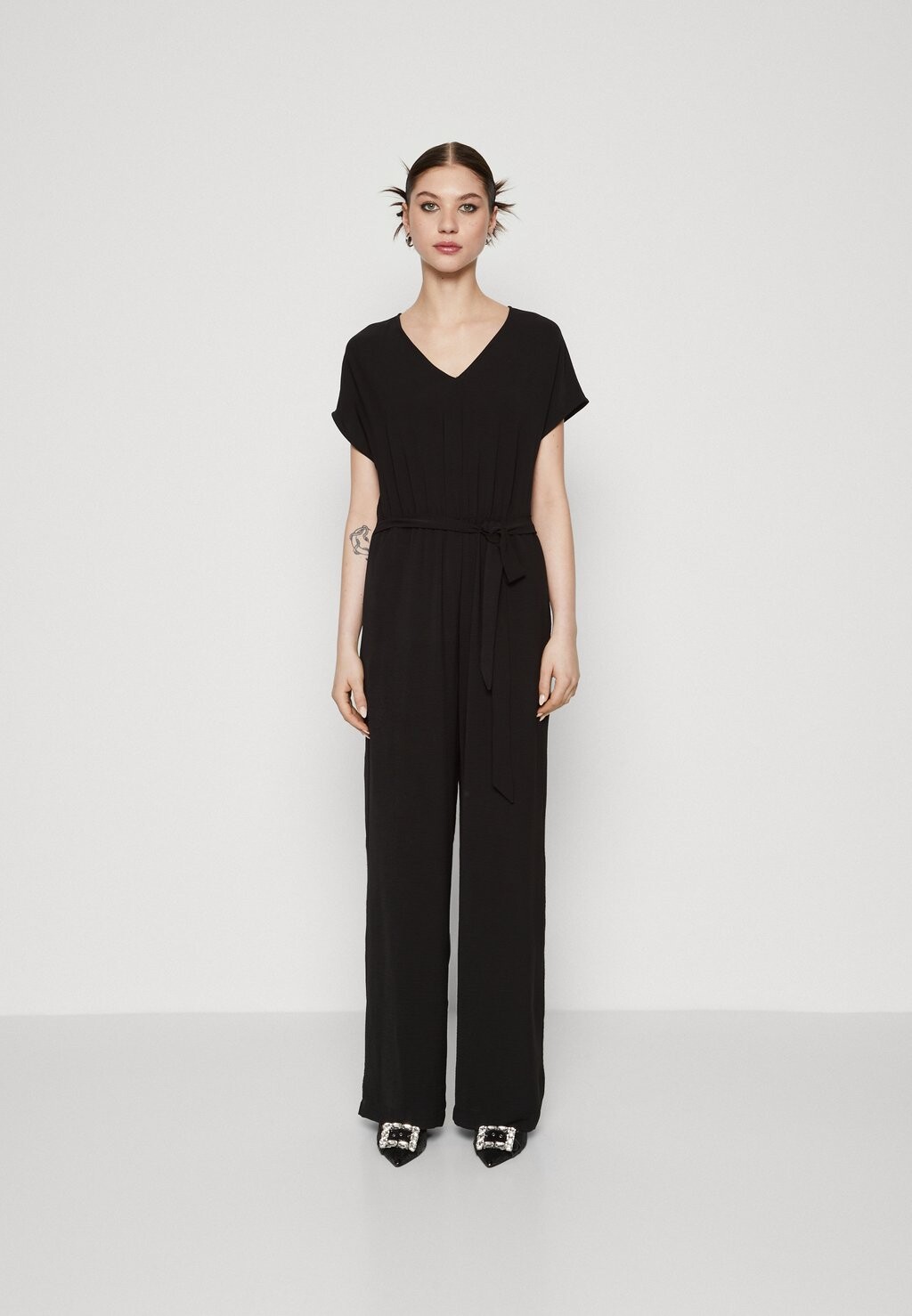 

Комбинезон VMALVA V NECK Vero Moda, цвет black