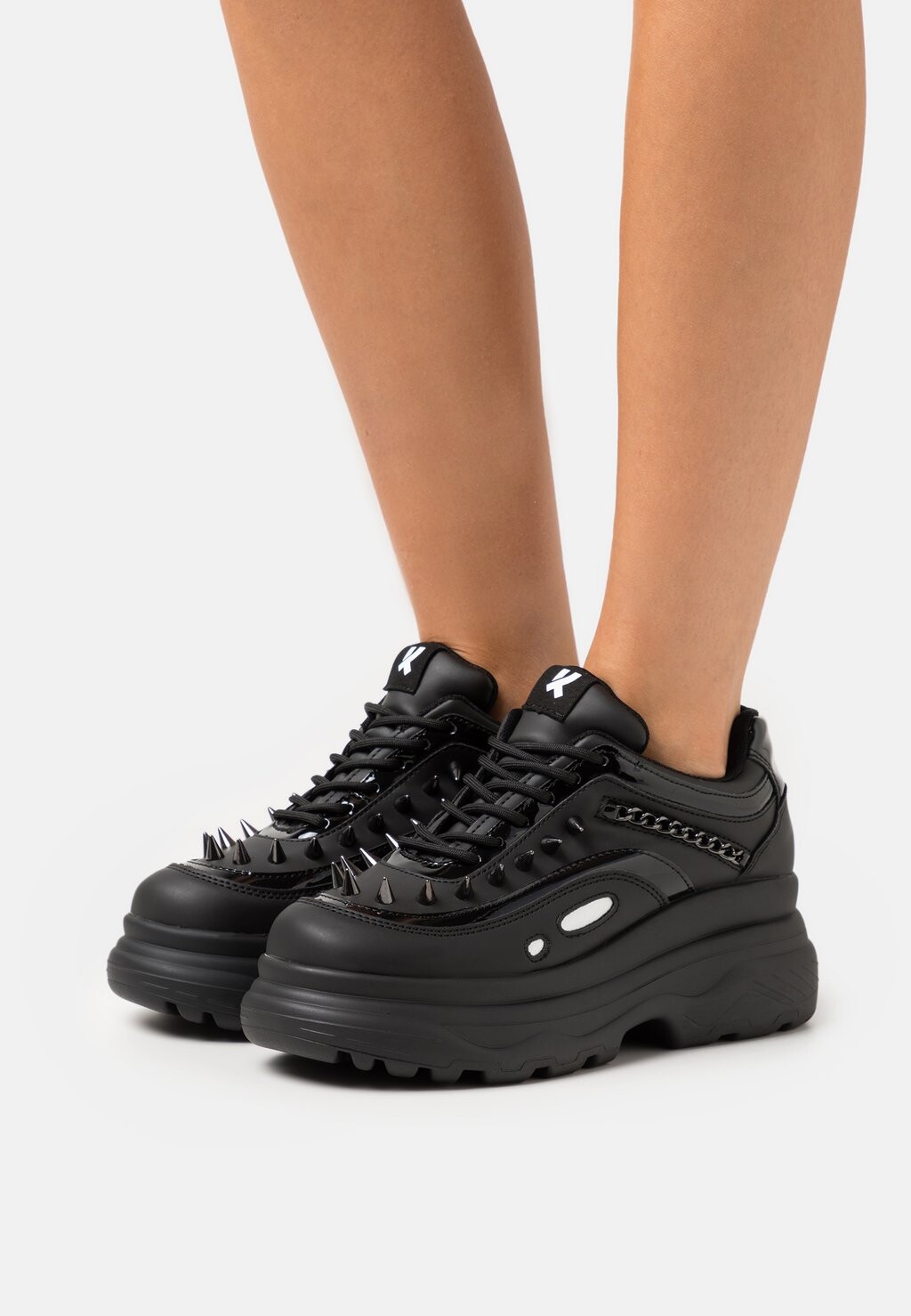 

Кроссовки Koi Footwear, черный