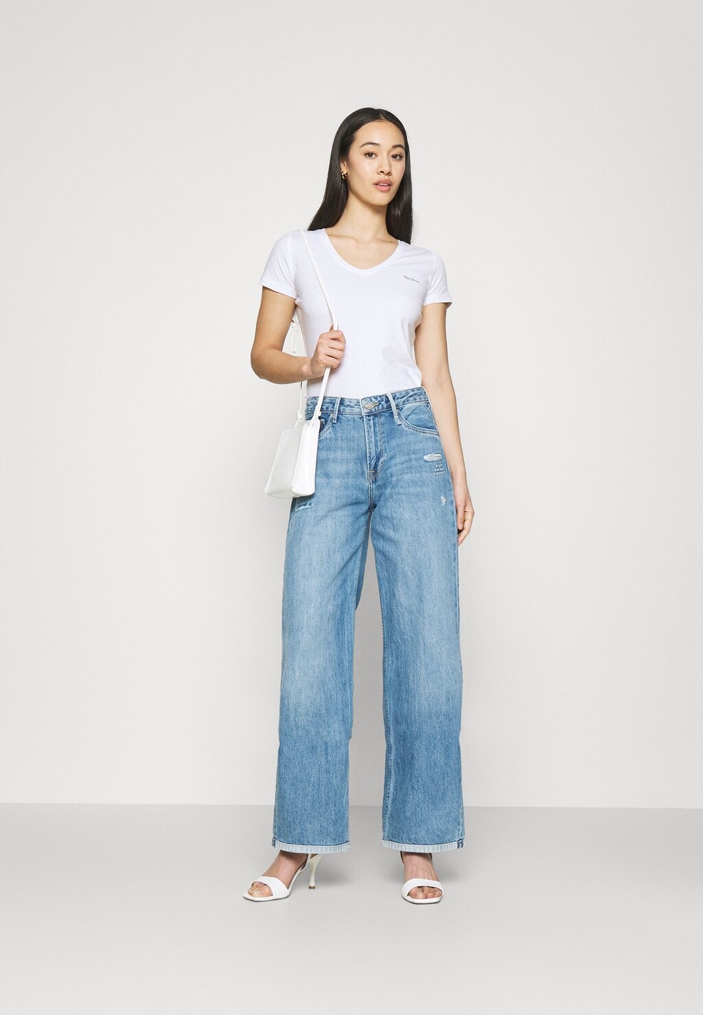 

Базовая футболка Pepe Jeans, черно-белый, Черный