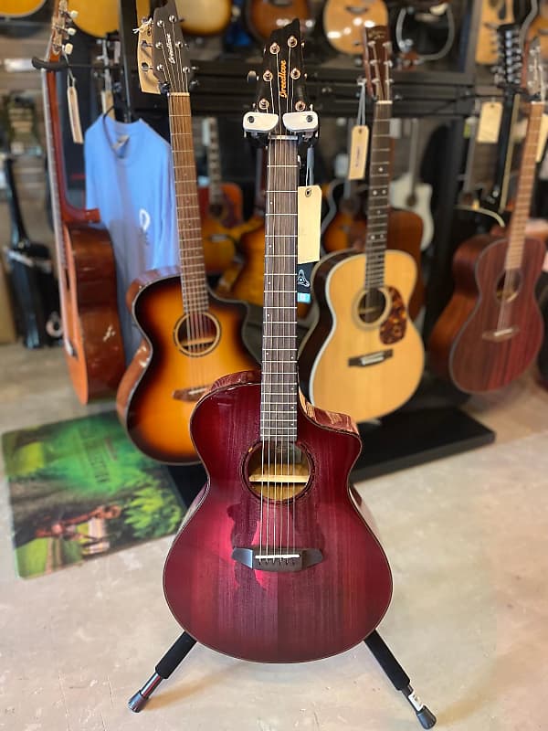 Акустическая гитара Breedlove Pursuit Exotic Concert Pinot 2023 - Gloss цена и фото