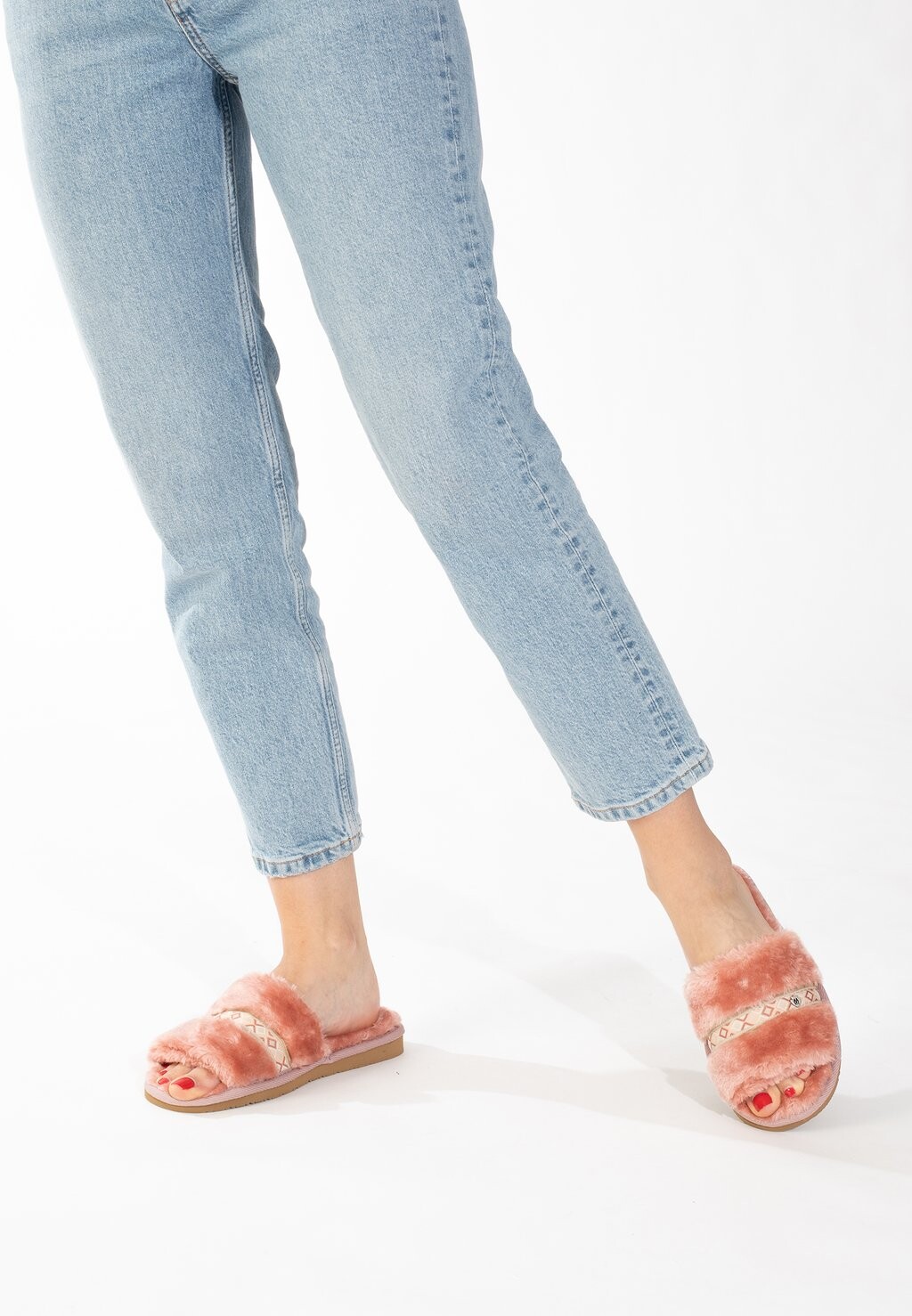 

Тапочки London Minnetonka, розовый