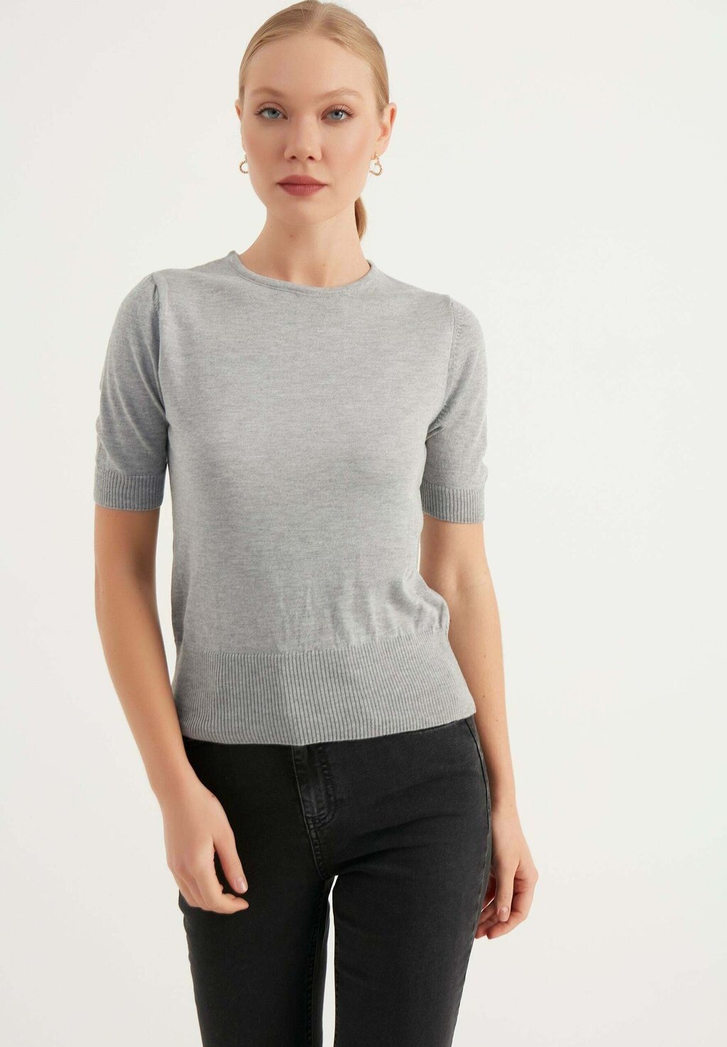 

Вязаный свитер Half Sleeve Knitwear Herita, цвет grey