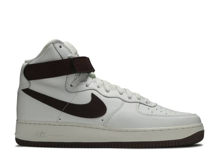 

Кроссовки Nike AIR FORCE 1 HIGH RETRO QS 'WHITE CHOCOLATE', белый