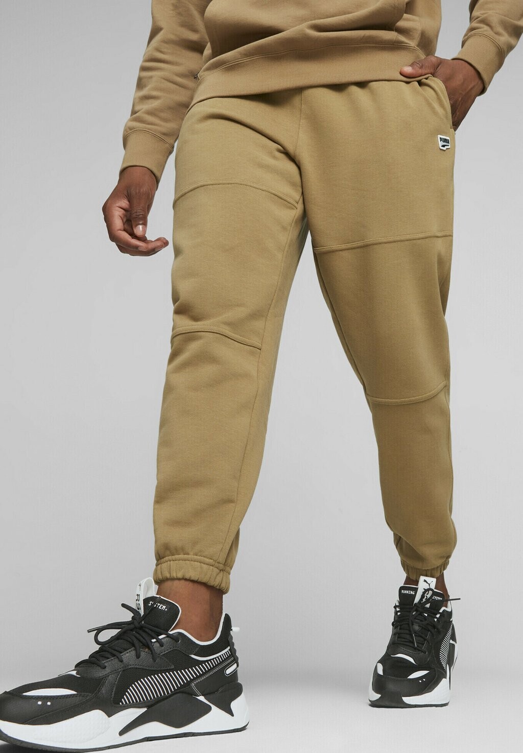 

Спортивные штаны DOWNTOWN Puma, поджаренные