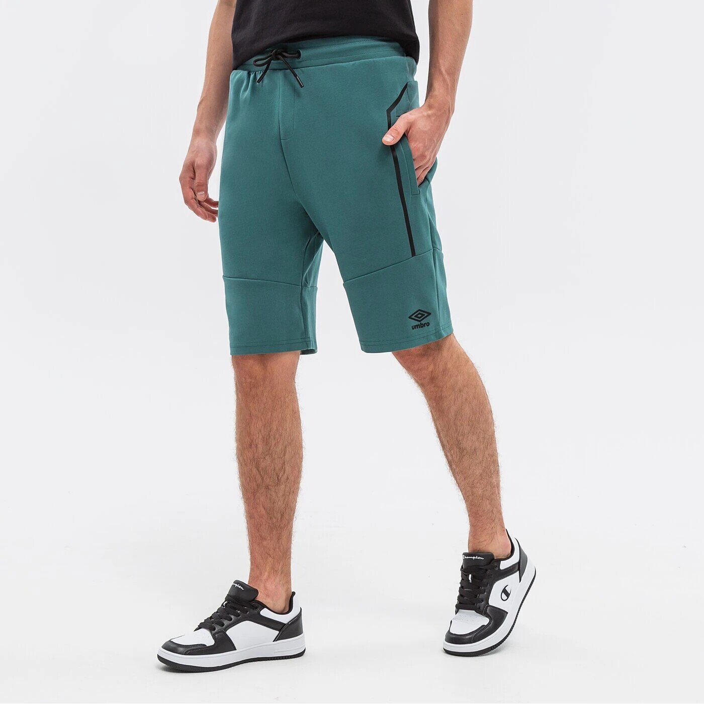 

Шорты Umbro Avery, зеленый