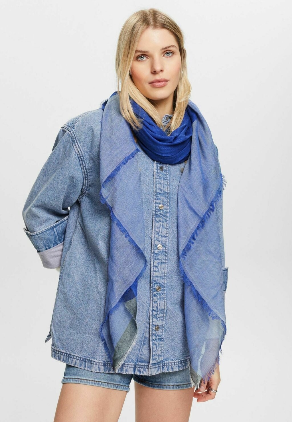 

Шарф FRANSENSCHAL Esprit, цвет bright blue