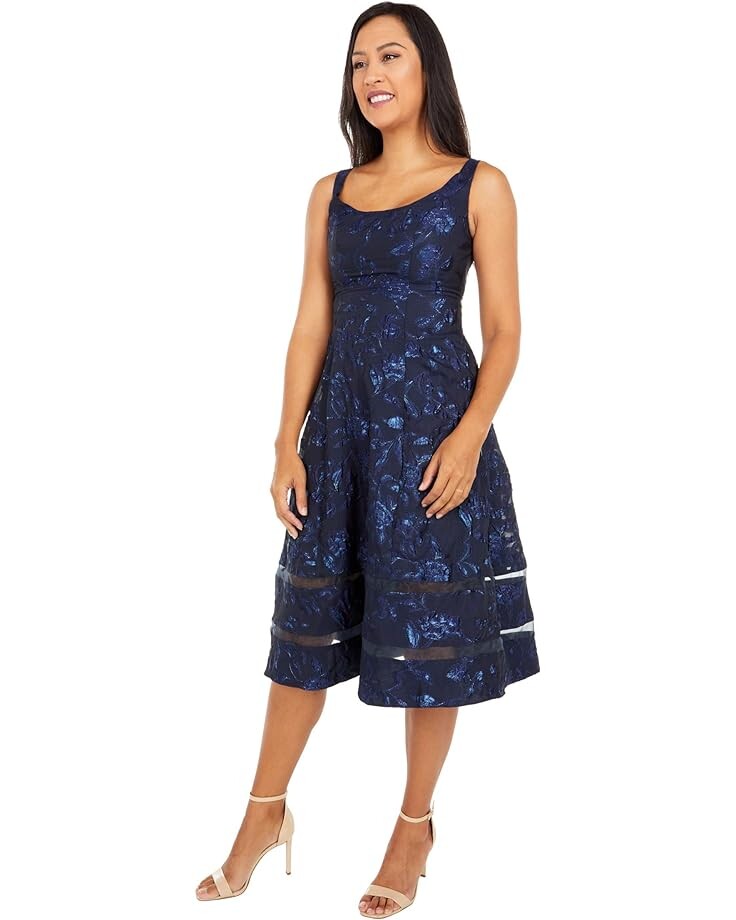 

Платье Adrianna Papell Floral Organza Jacquard Midi Dress, цвет Midnight