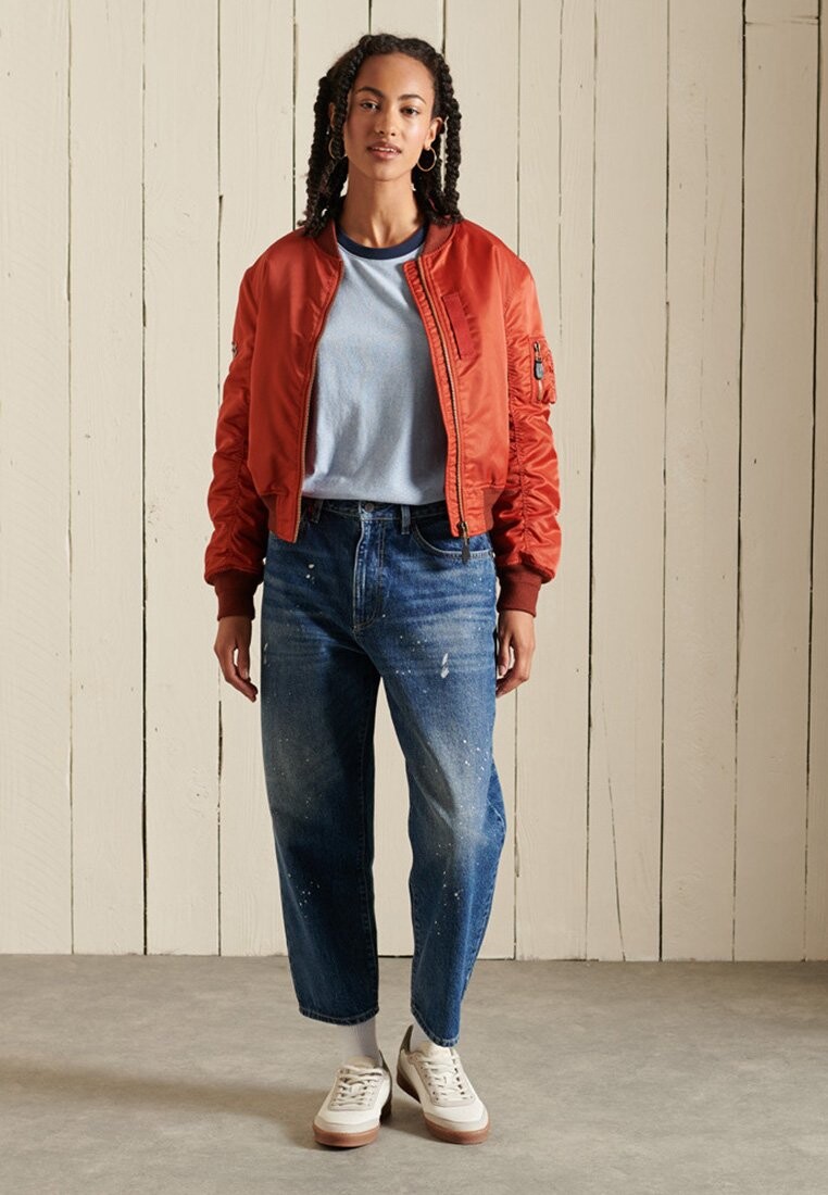 

Базовая футболка Superdry