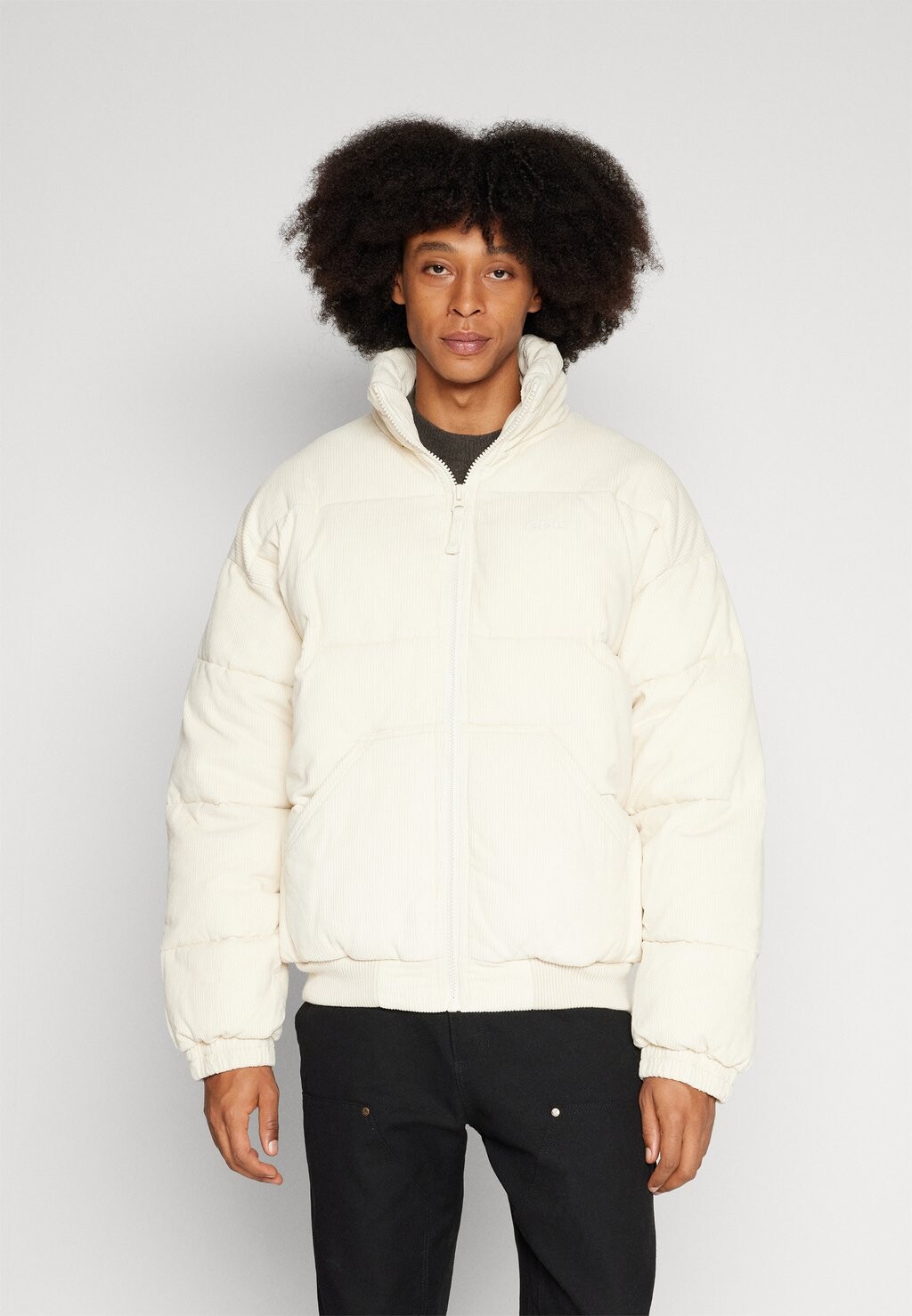 

Зимняя куртка ПУФФЕР BDG Urban Outfitters, экрю