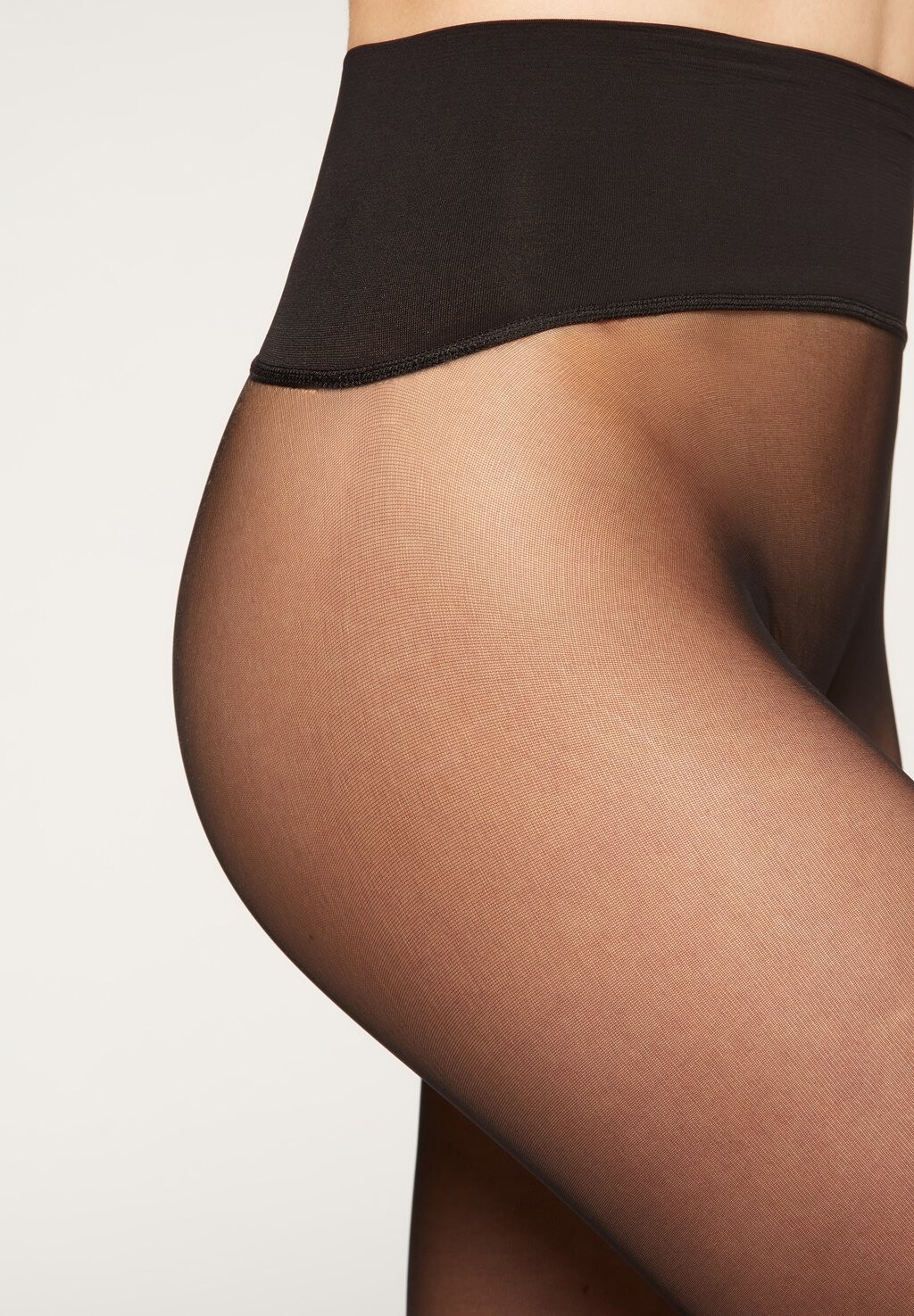 

Колготки 20 DEN INVISIBLE Calzedonia, черный