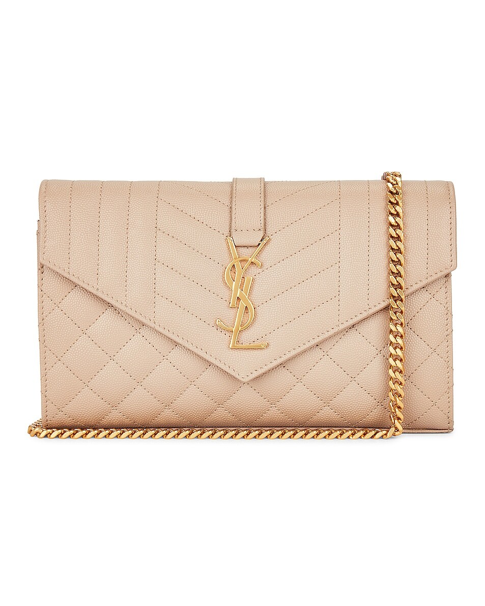 

Сумка кросс-боди Saint Laurent Envelope Wallet On Chain, цвет Dark Beige