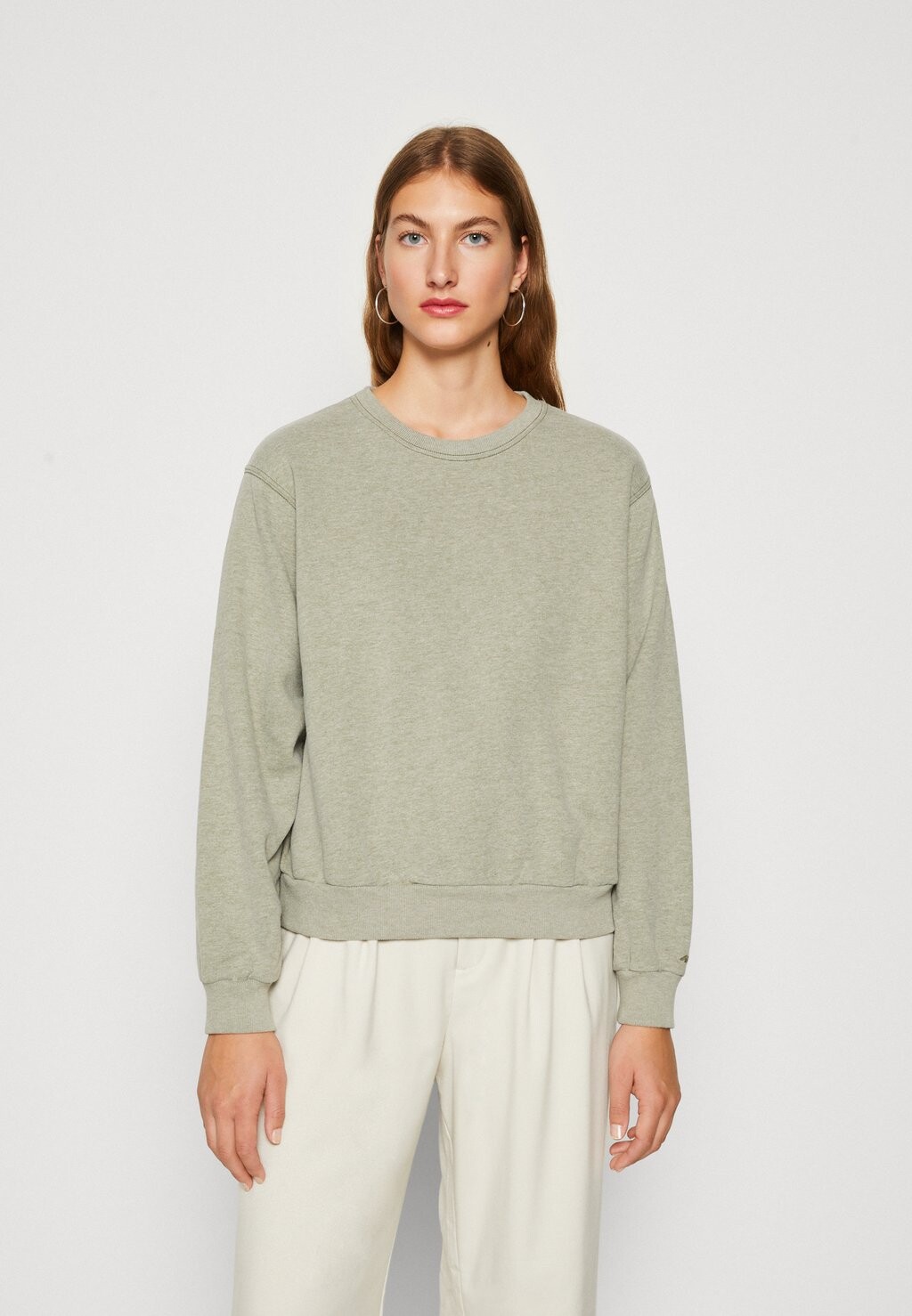 

Толстовка Hollister Co., пыльно-оливковый, Зеленый