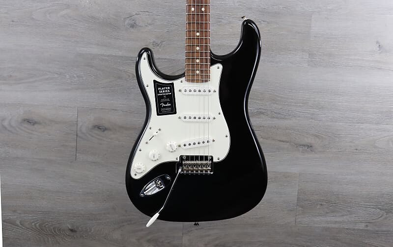 

Электрогитара Fender Player Stratocaster Left-Handed with Pau Ferro Fretboard Black